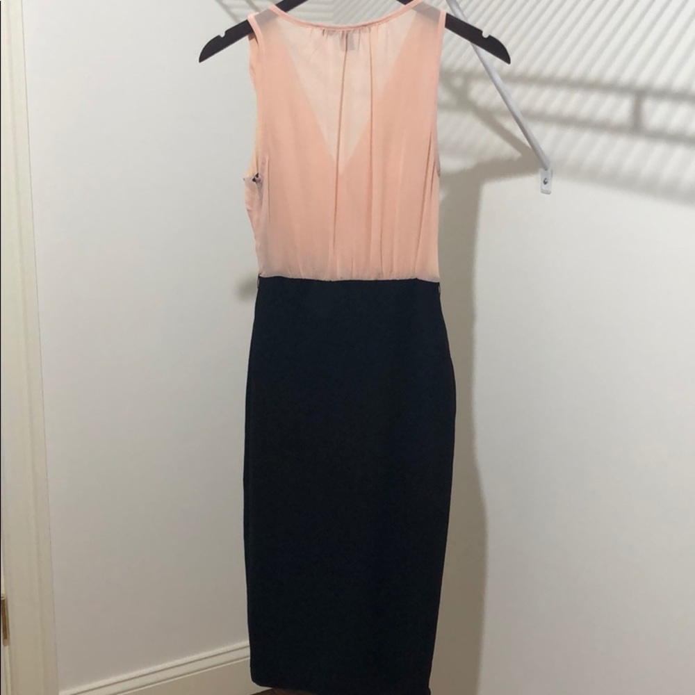 Dress - Picture 4 of 7
